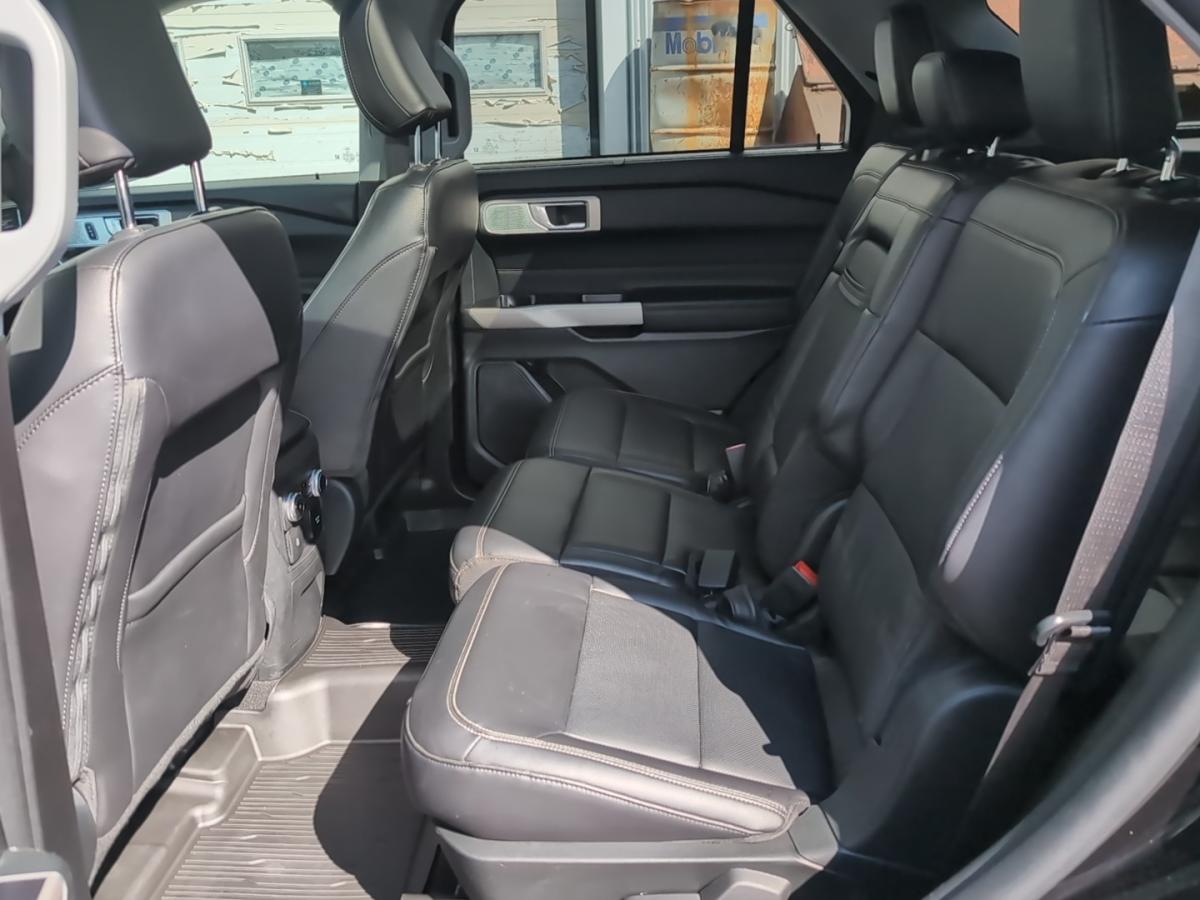 2023 Ford Explorer - Image 26