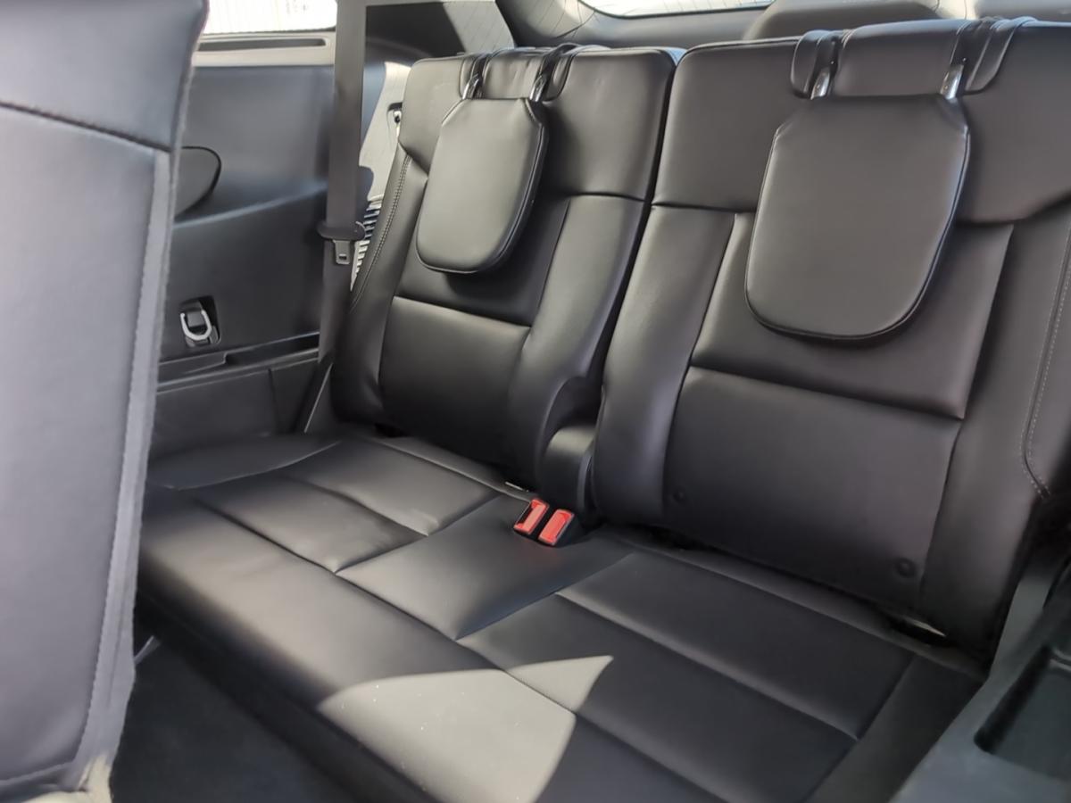 2023 Ford Explorer - Image 28