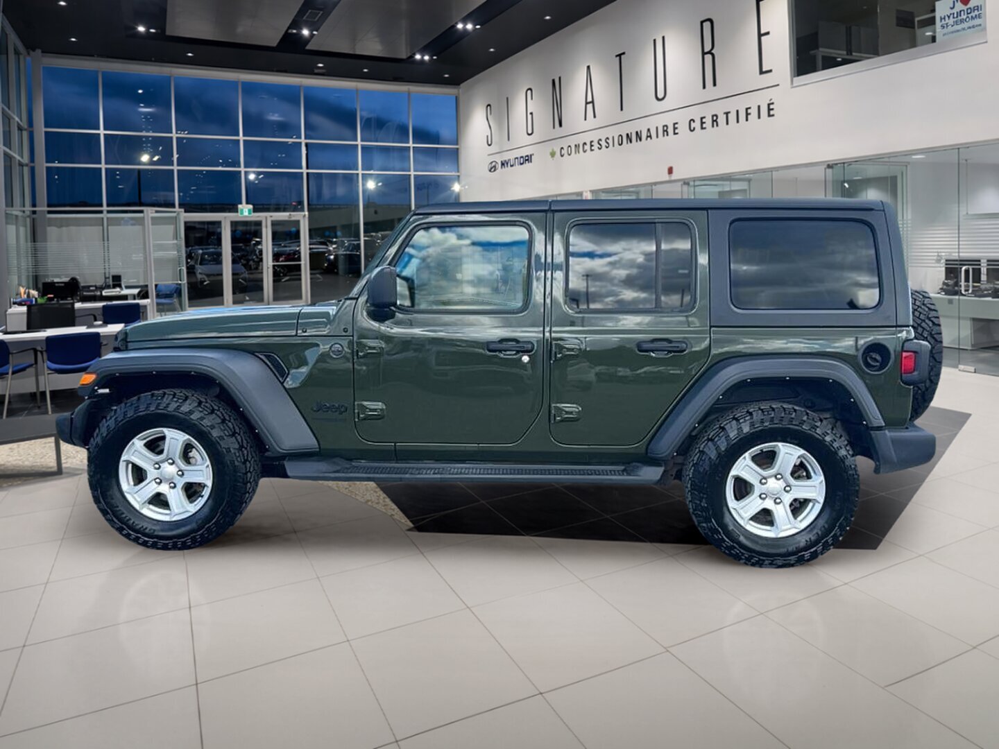 2022 Jeep Wrangler - Image 8