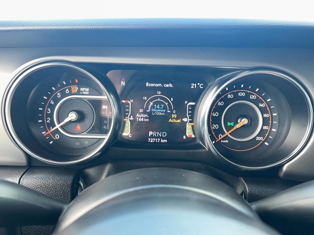 2022 Jeep Wrangler - Image 17