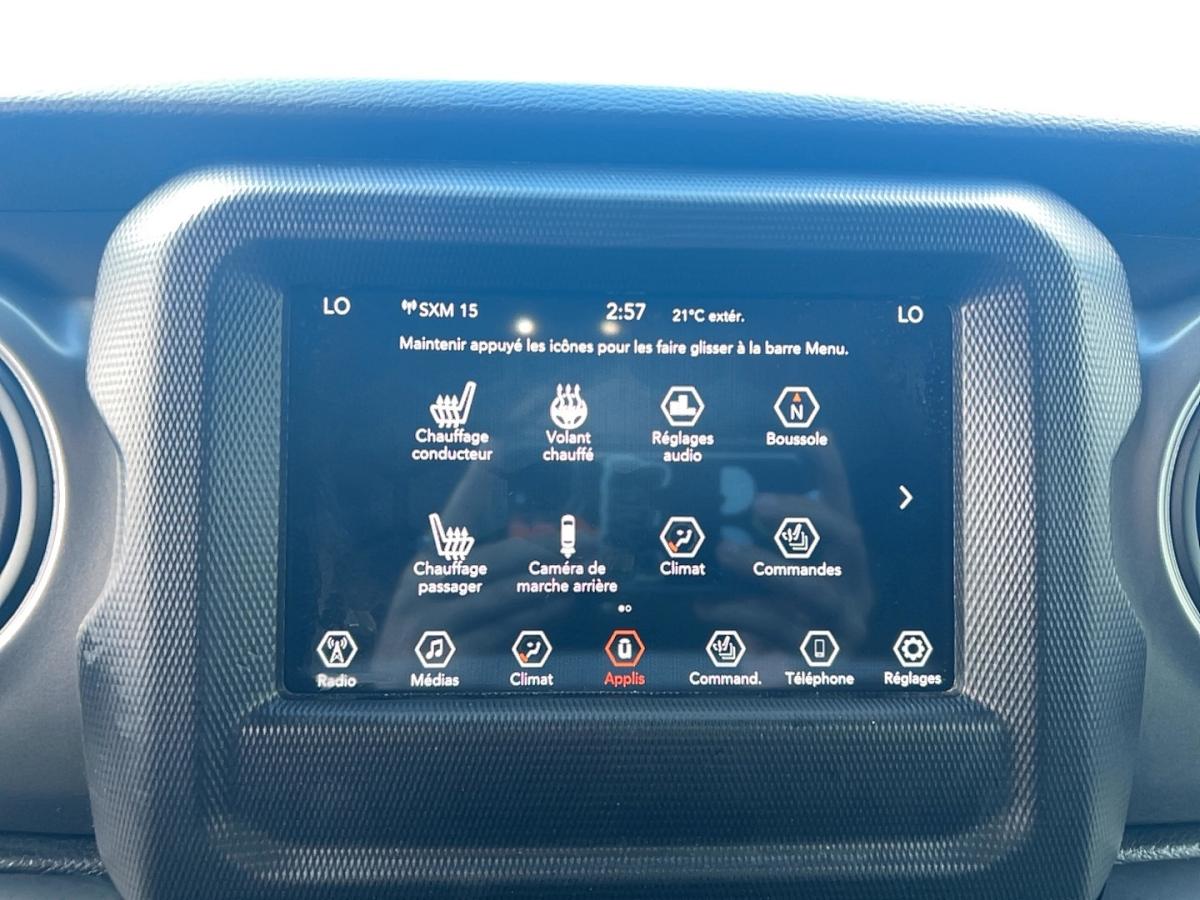 2022 Jeep Wrangler - Image 18