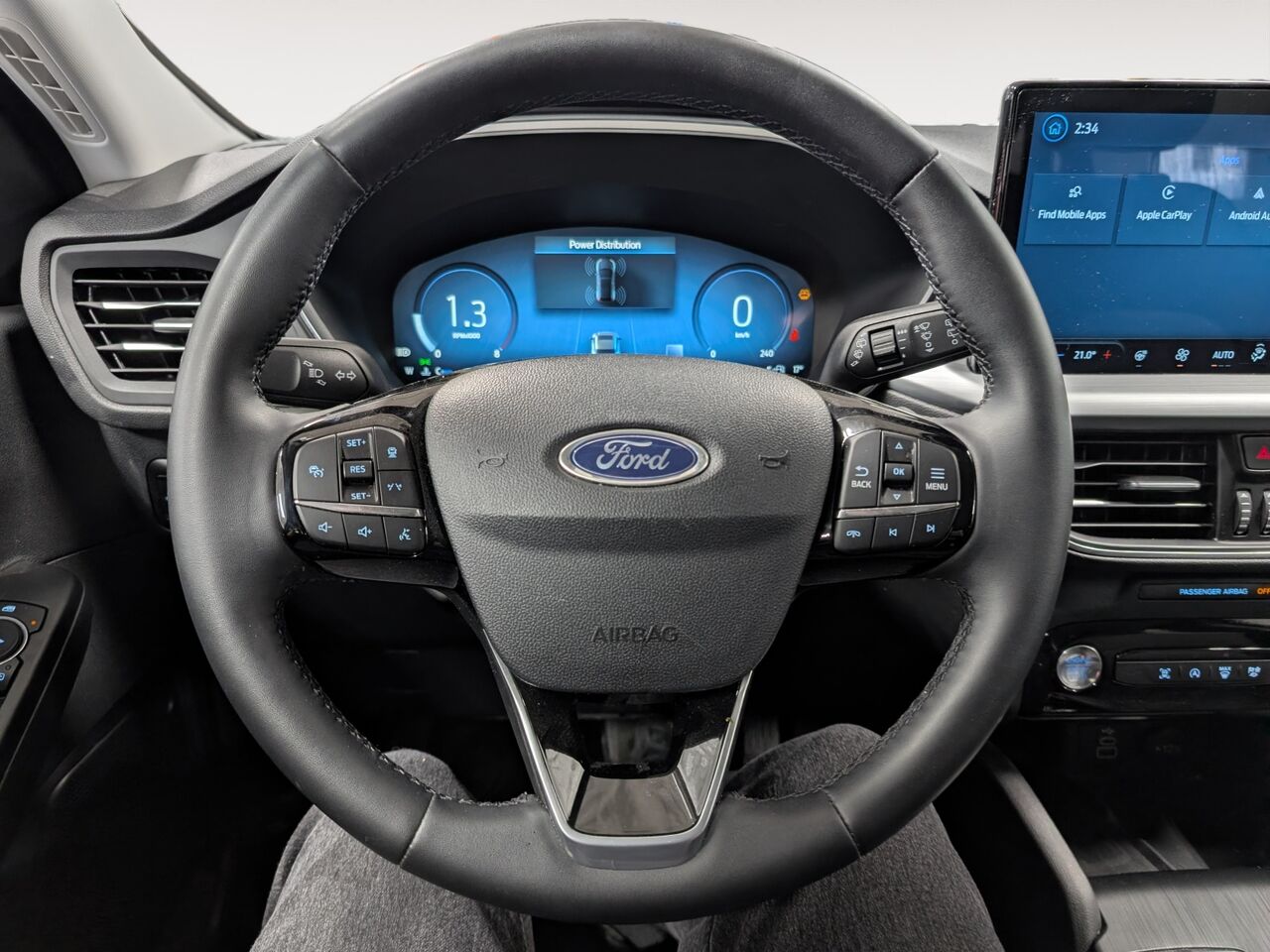 2025 Ford Escape - Image 13
