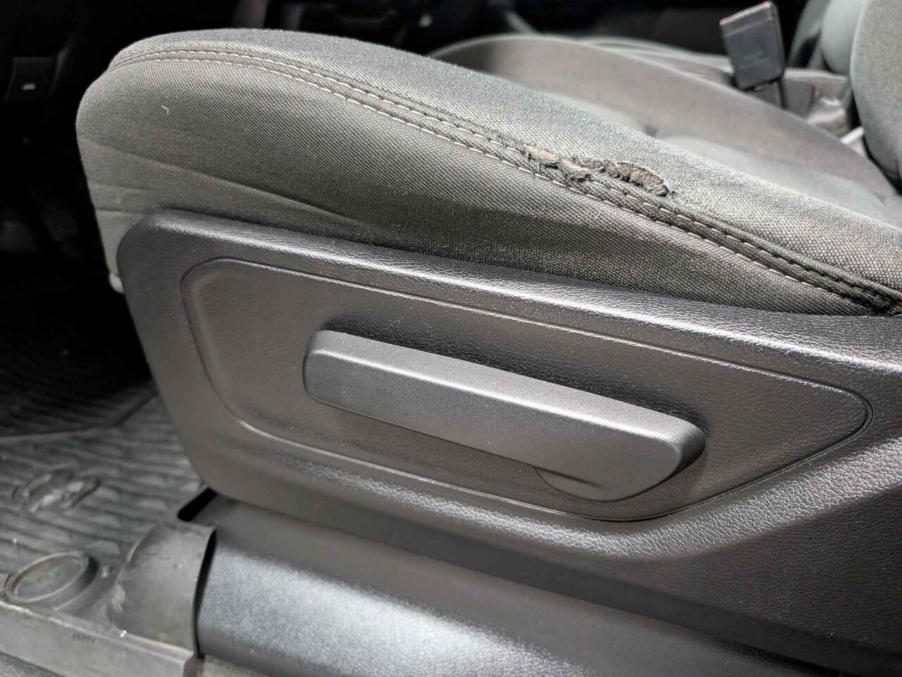 2020 Ram 1500 - Image 11