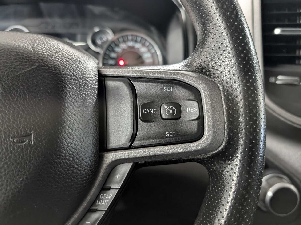 2020 Ram 1500 - Image 15