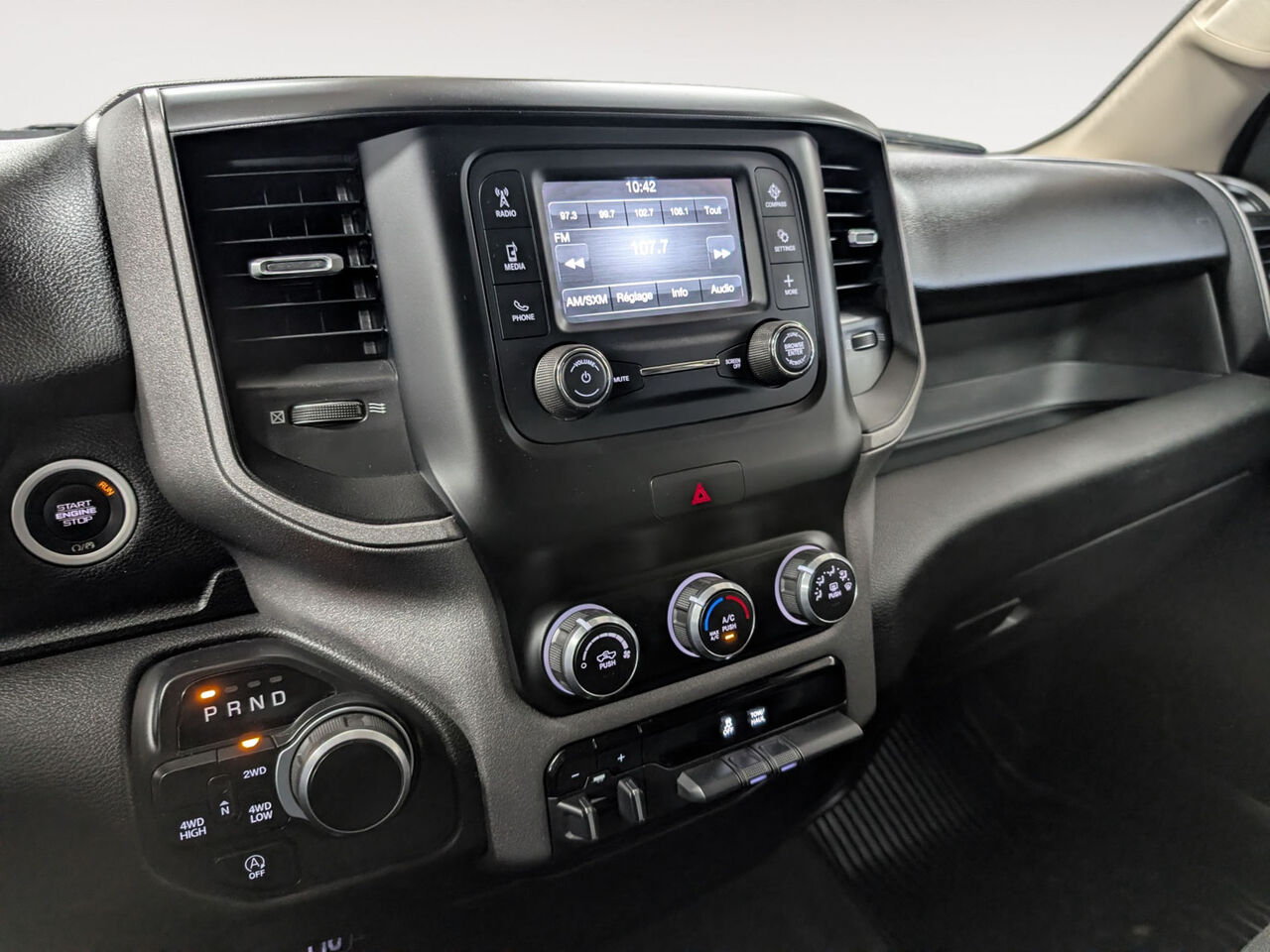 2020 Ram 1500 - Image 18