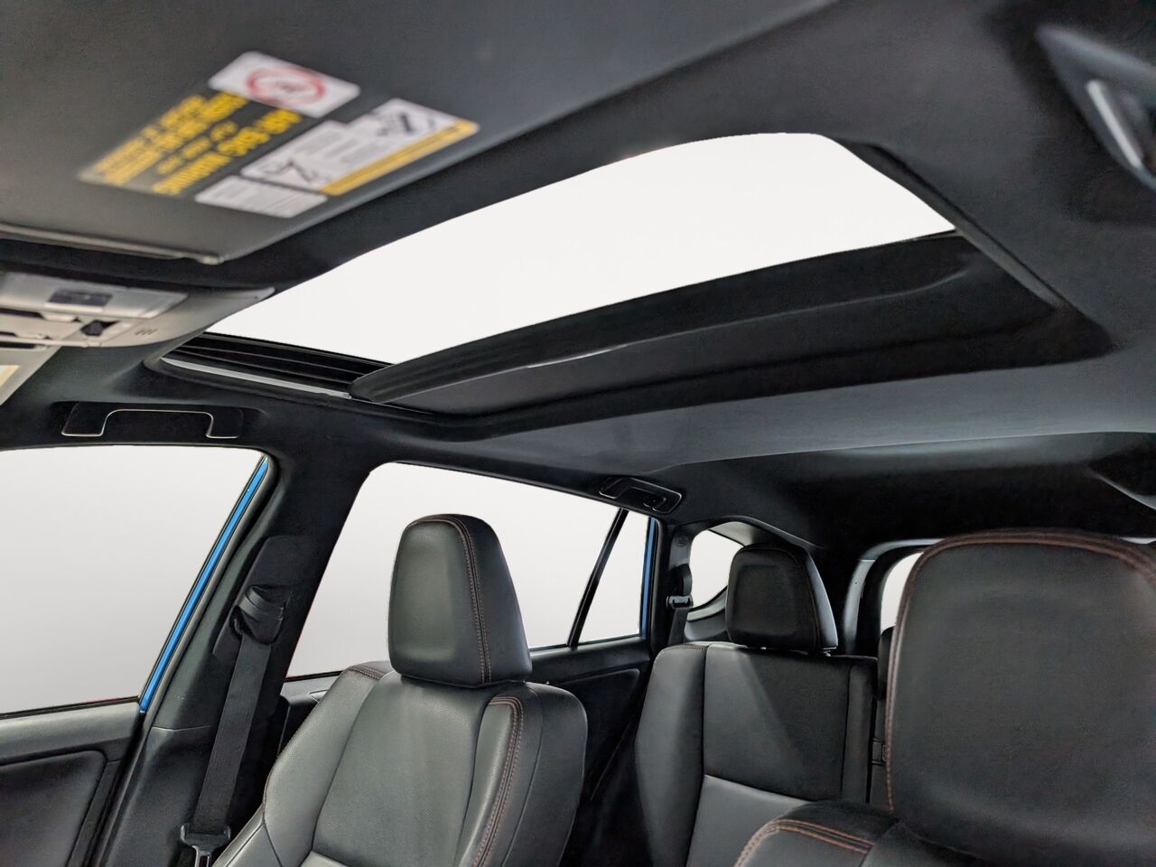 2017 Toyota RAV4 Hybride - Image 22