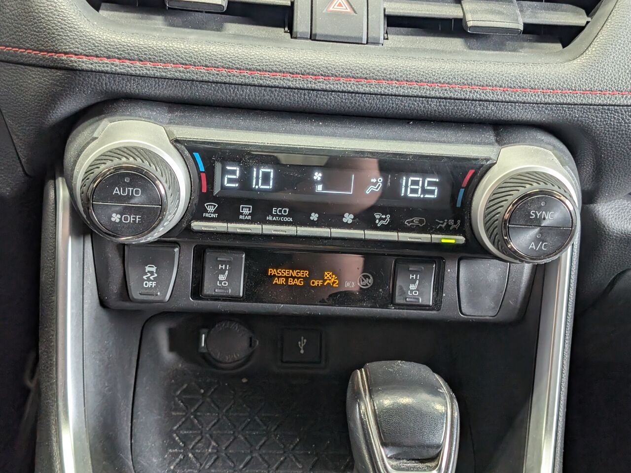 2021 Toyota RAV4 Prime - Image 13