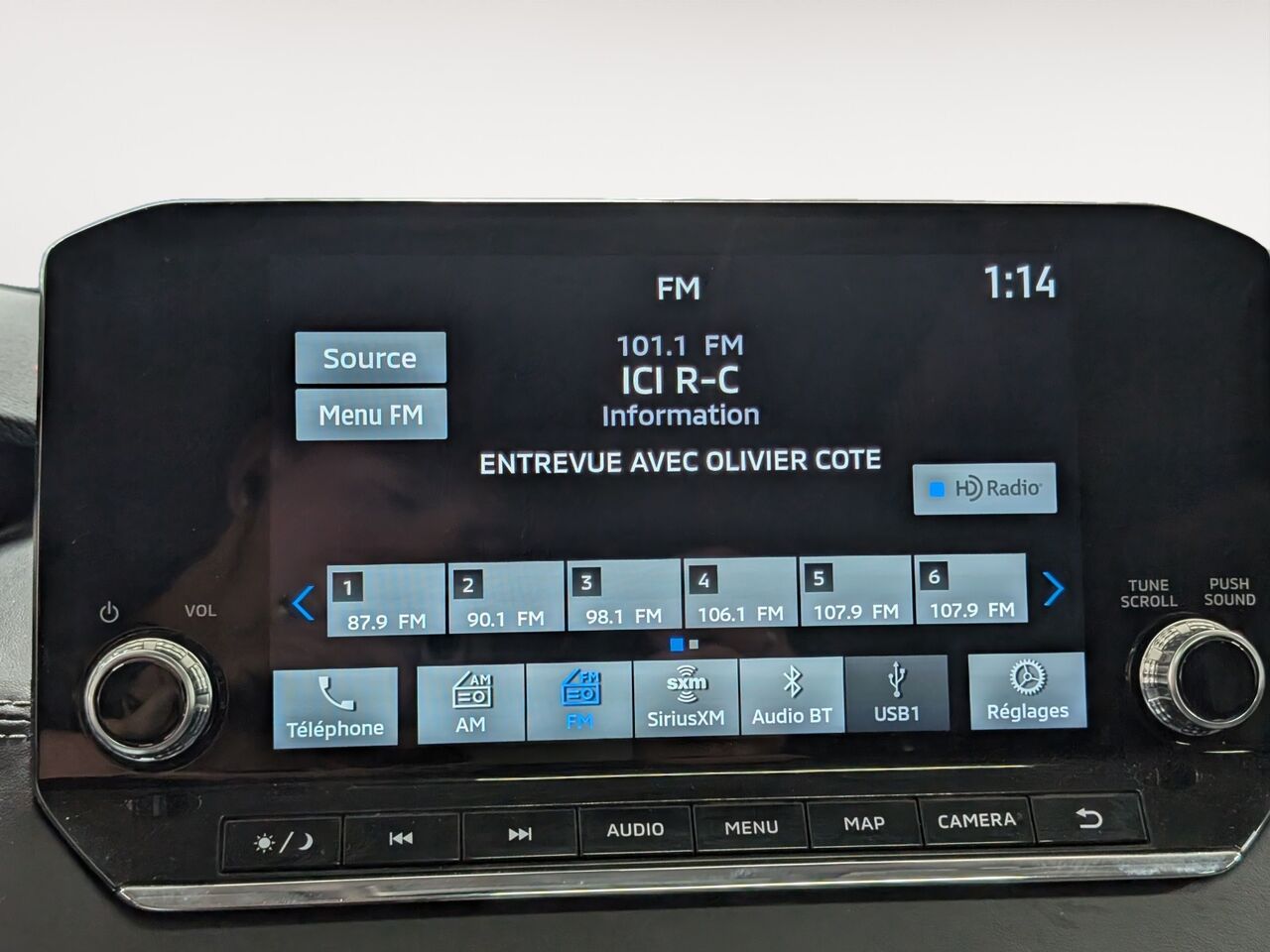 2025 Mitsubishi Outlander PHEV - Image 12
