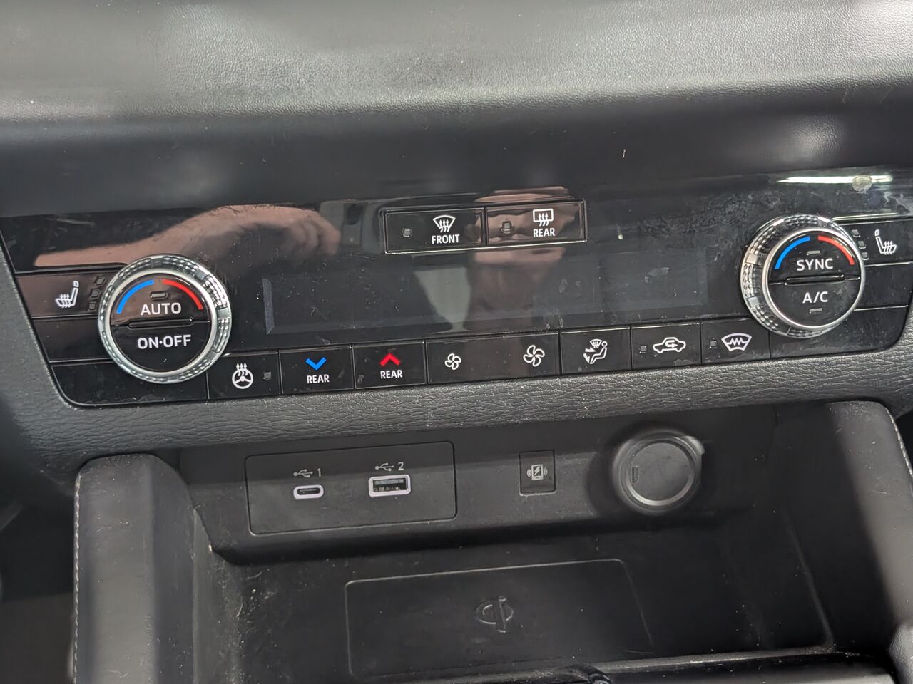 2025 Mitsubishi Outlander PHEV - Image 21