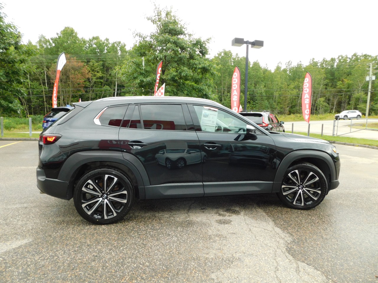2023 Mazda CX-50 - Image 6