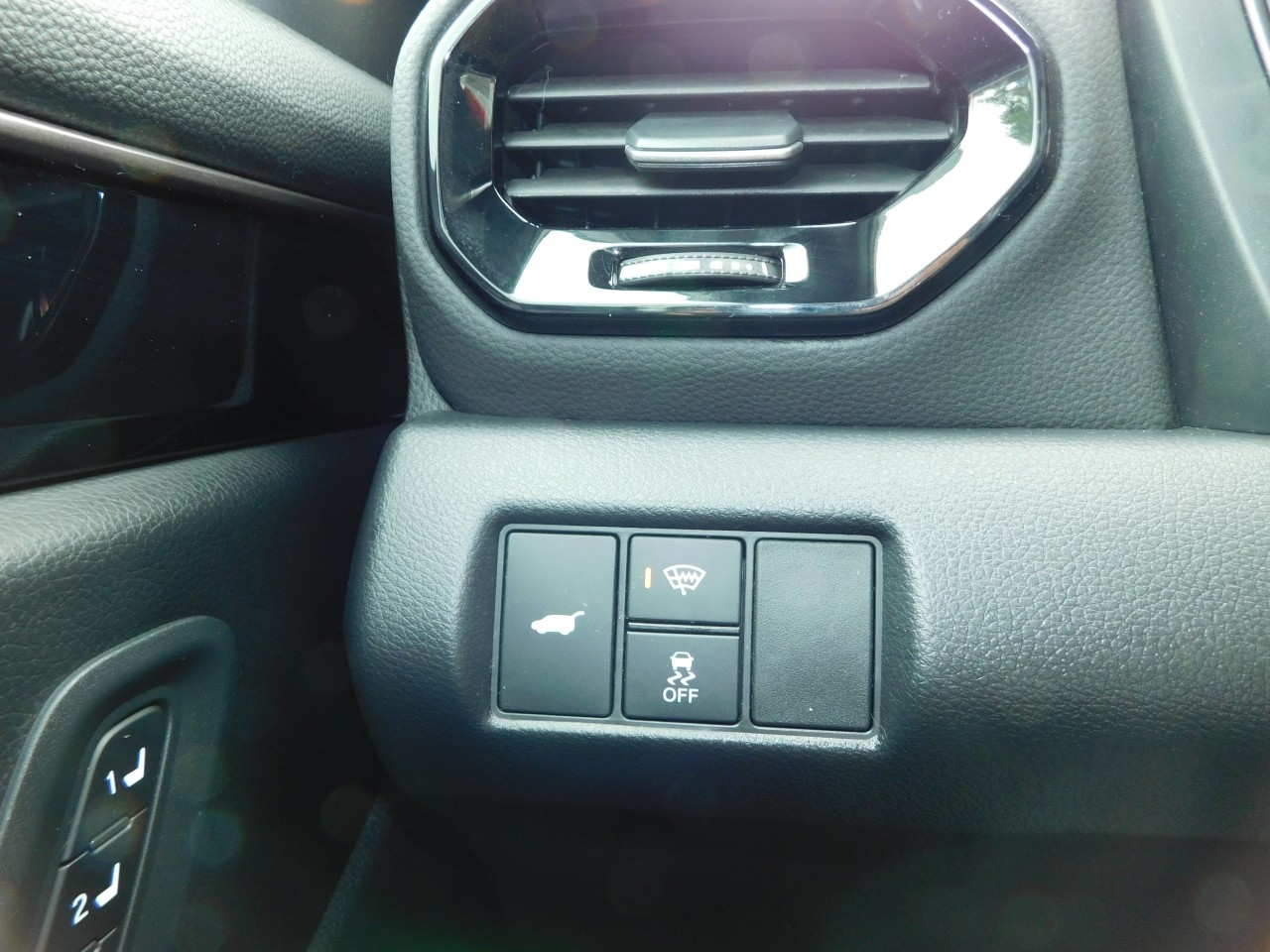 2025 Honda Pilot - Image 16