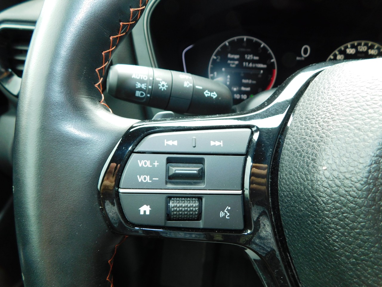 2025 Honda Pilot - Image 18