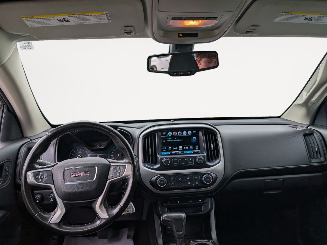 2018 GMC Canyon - Image 17
