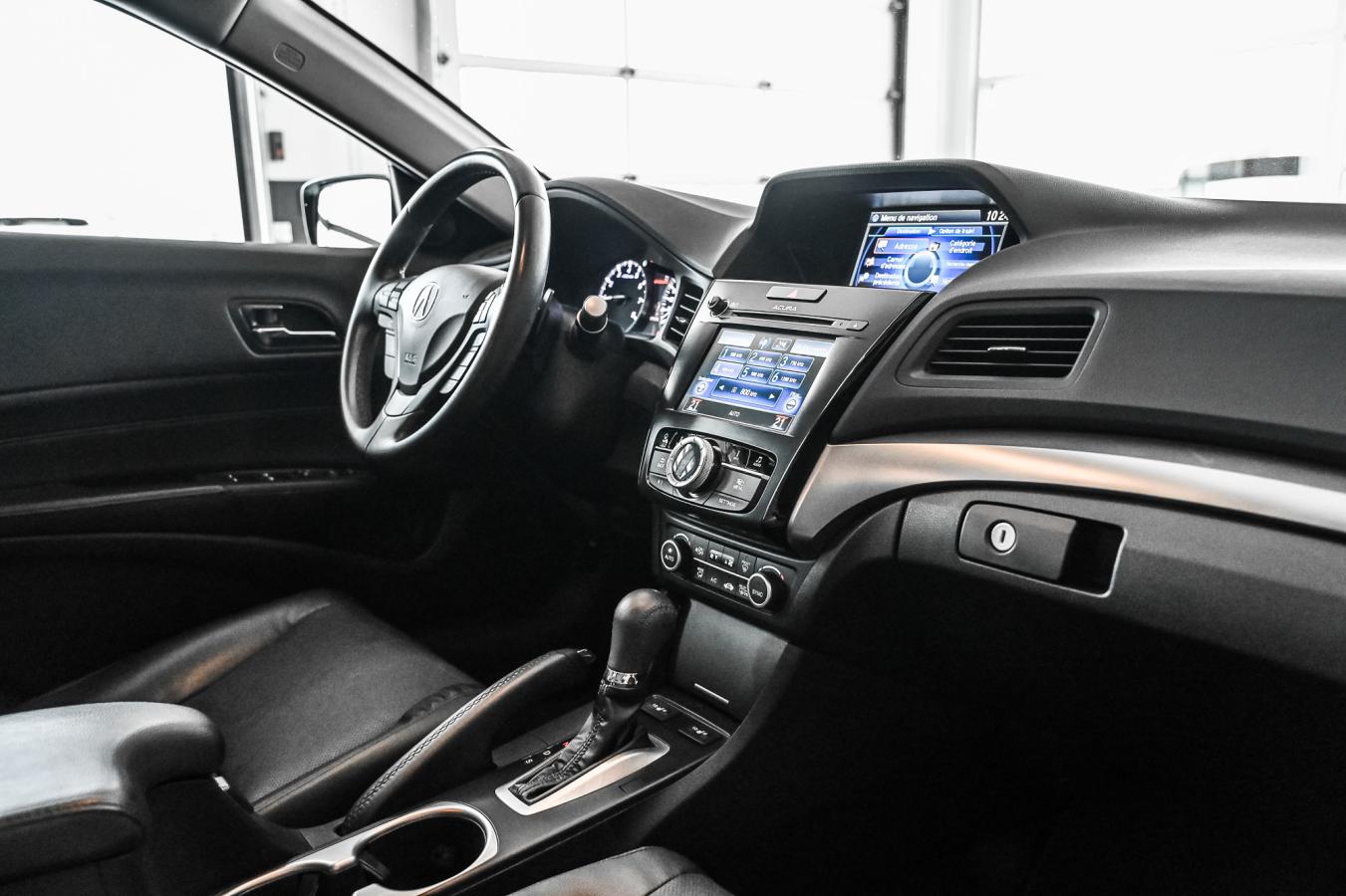 2017 Acura ILX - Image 29