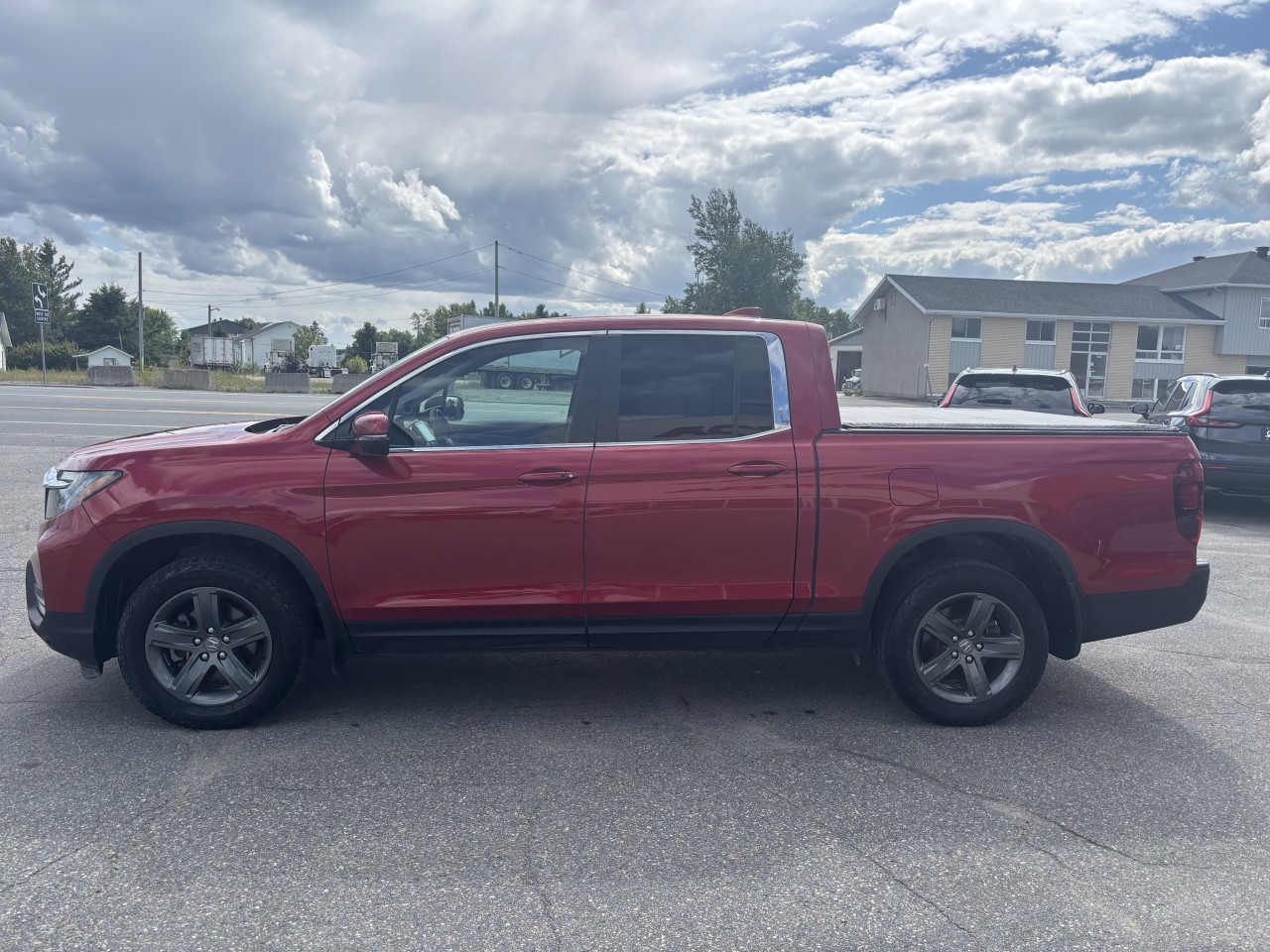 2023 Honda Ridgeline - Image 8
