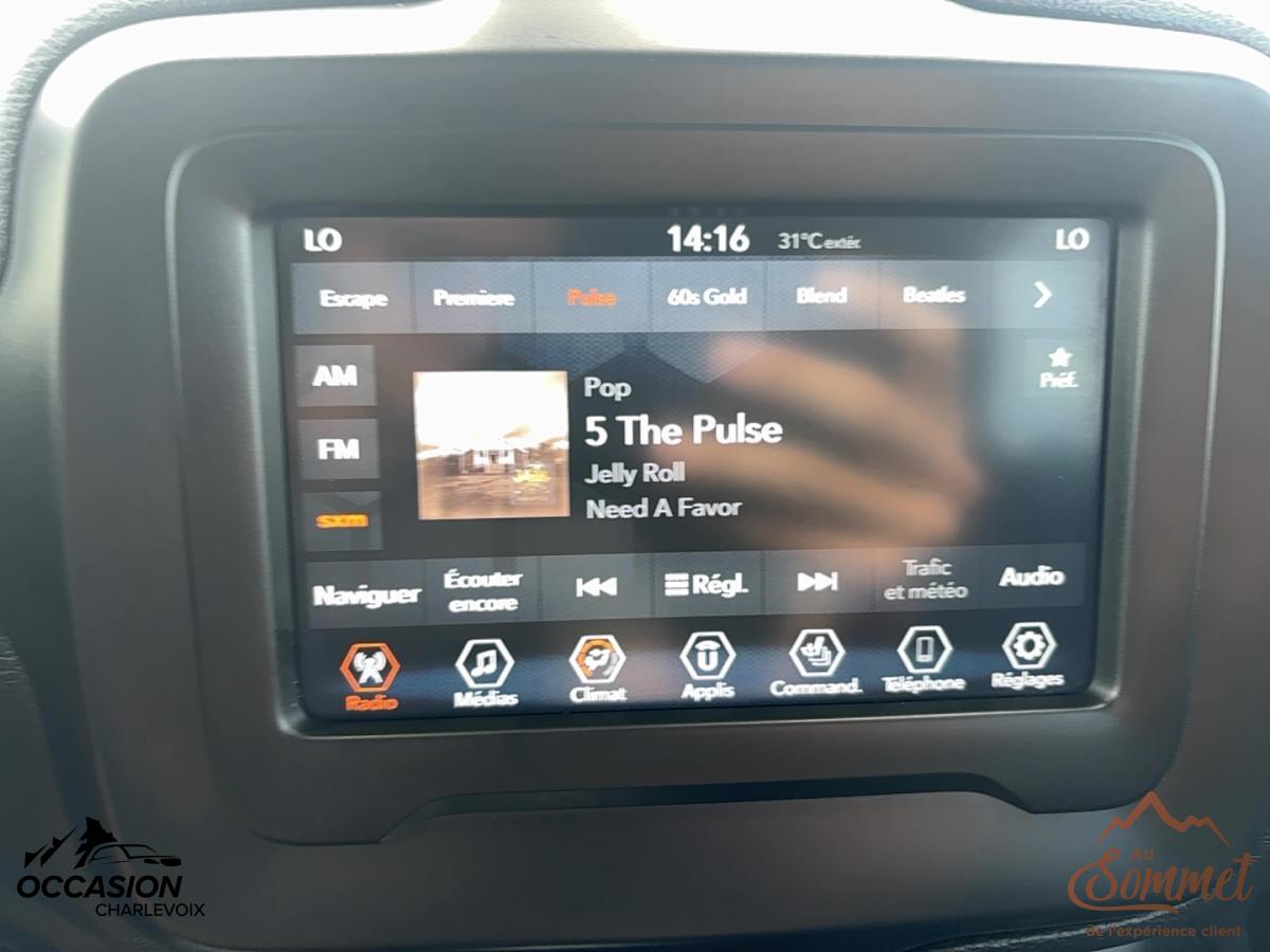 2018 Jeep Renegade - Image 11