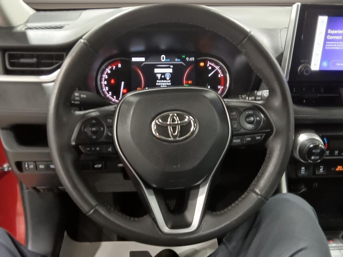 2024 Toyota RAV4 - Image 16