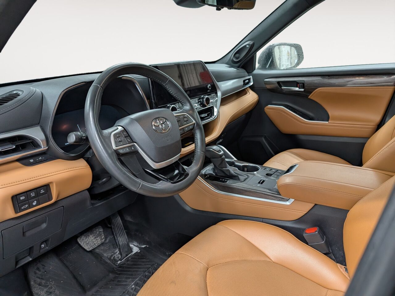 2025 Toyota Highlander Hybride - Image 9