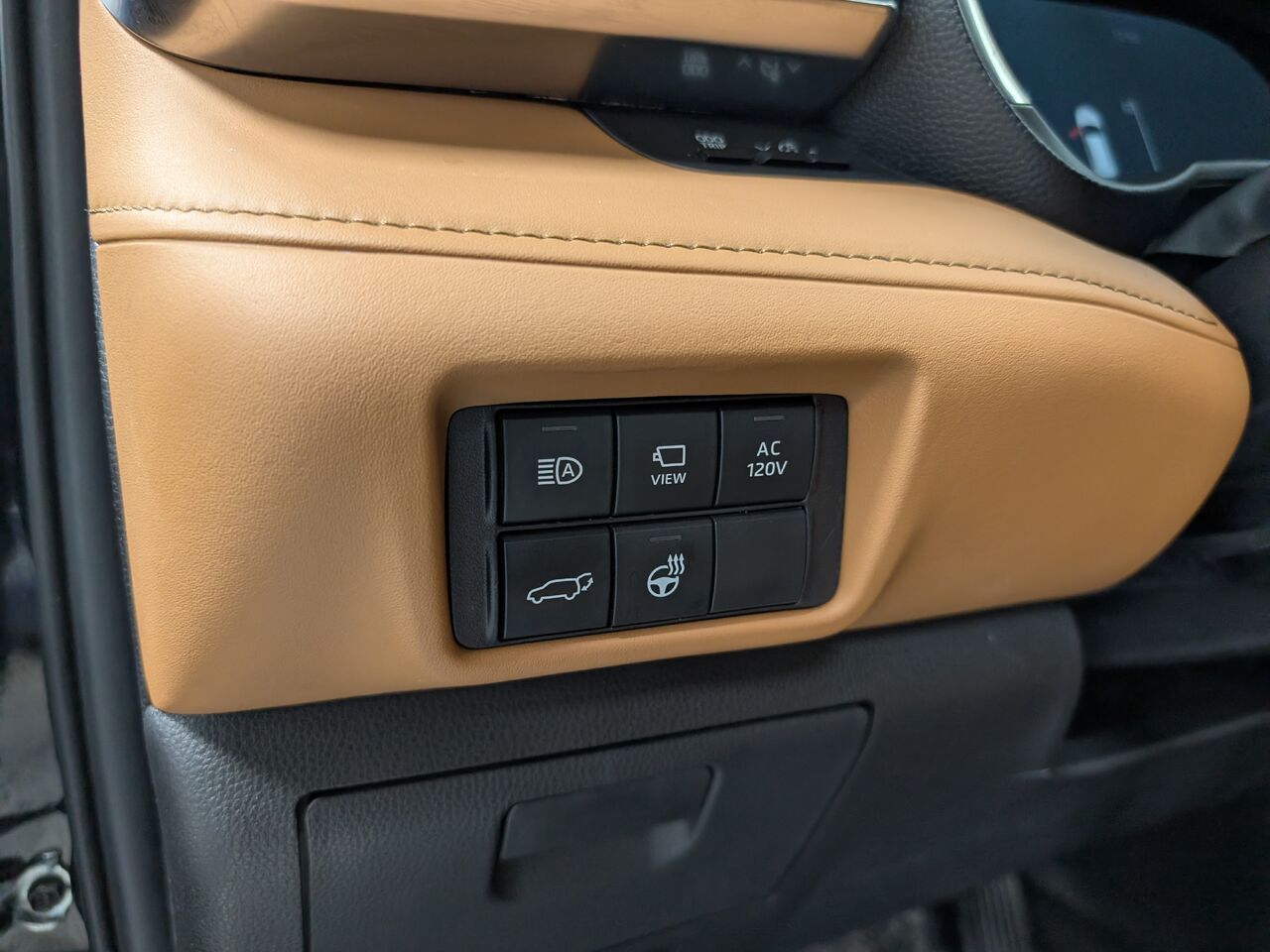 2025 Toyota Highlander Hybride - Image 13
