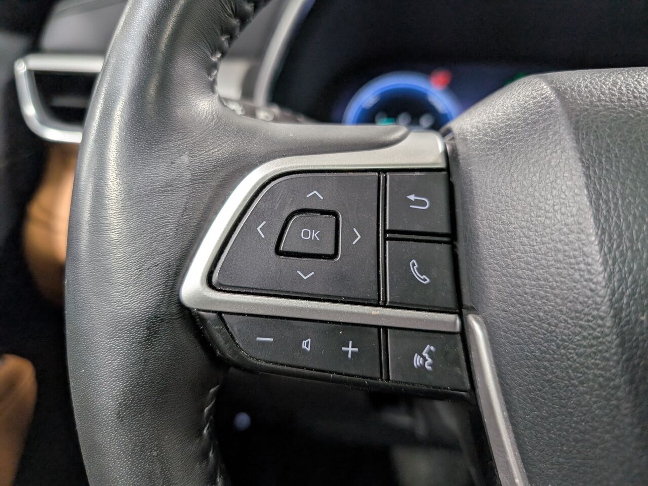 2025 Toyota Highlander Hybride - Image 16