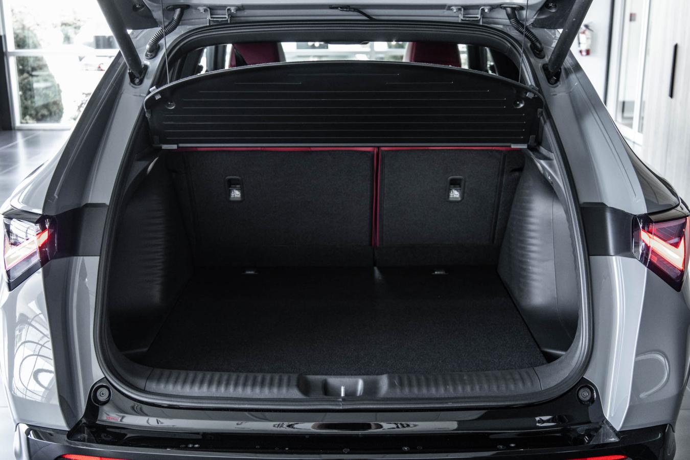 2026 Acura ADX - Image 11
