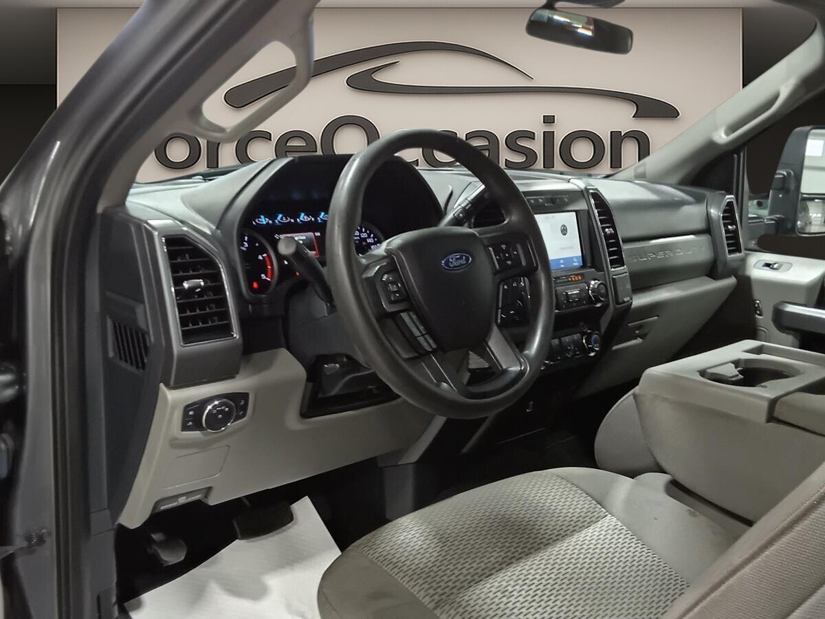 2022 Ford F-350 - Image 5