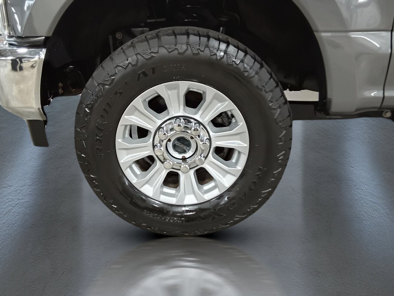 2022 Ford F-350 - Image 12