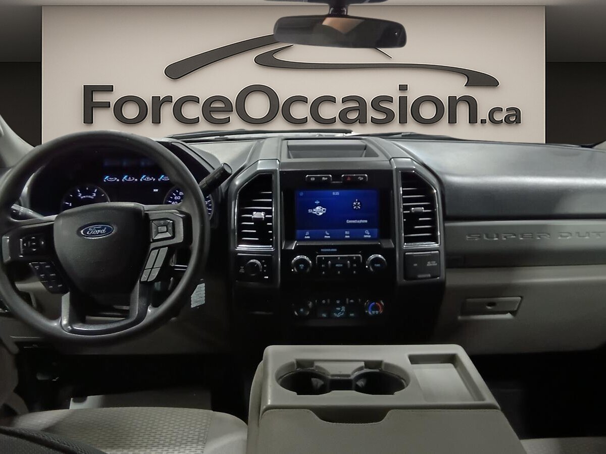 2022 Ford F-350 - Image 16