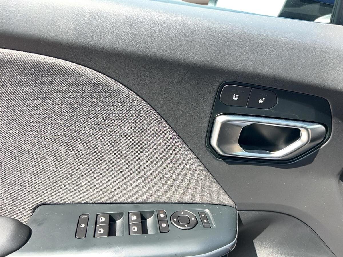 2026 Kia K4 - Image 15
