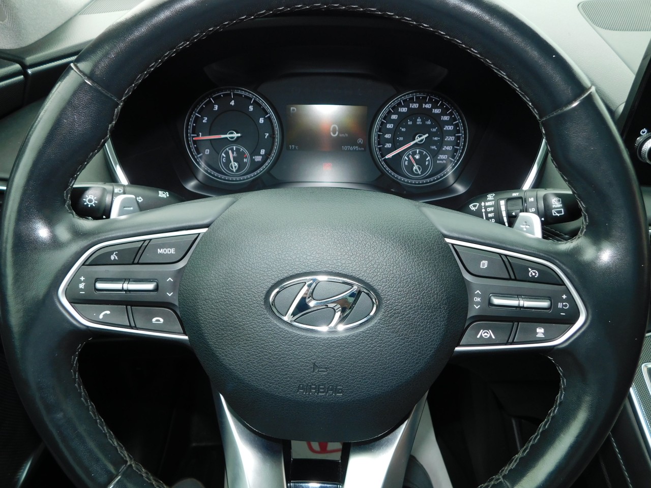 2022 Hyundai Santa Fe - Image 14