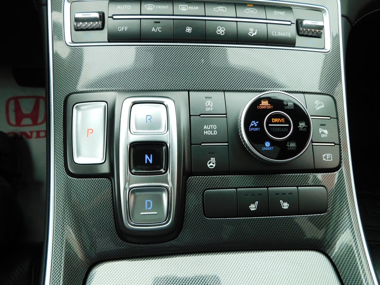 2022 Hyundai Santa Fe - Image 21