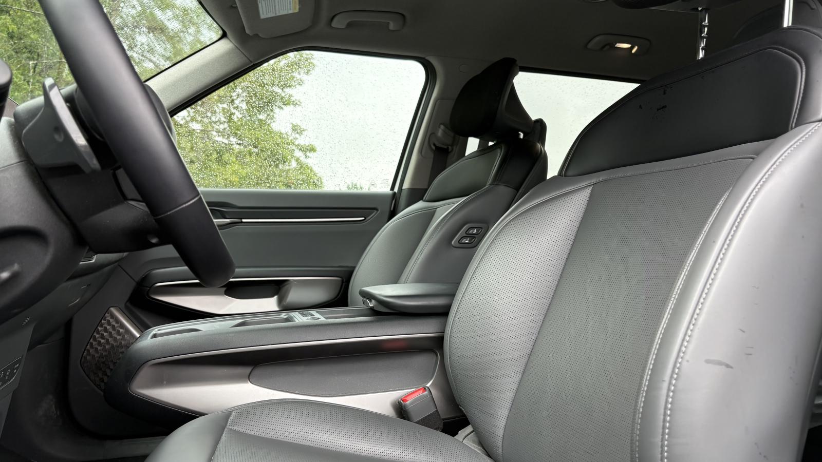 2024 Kia EV9 - Image 8