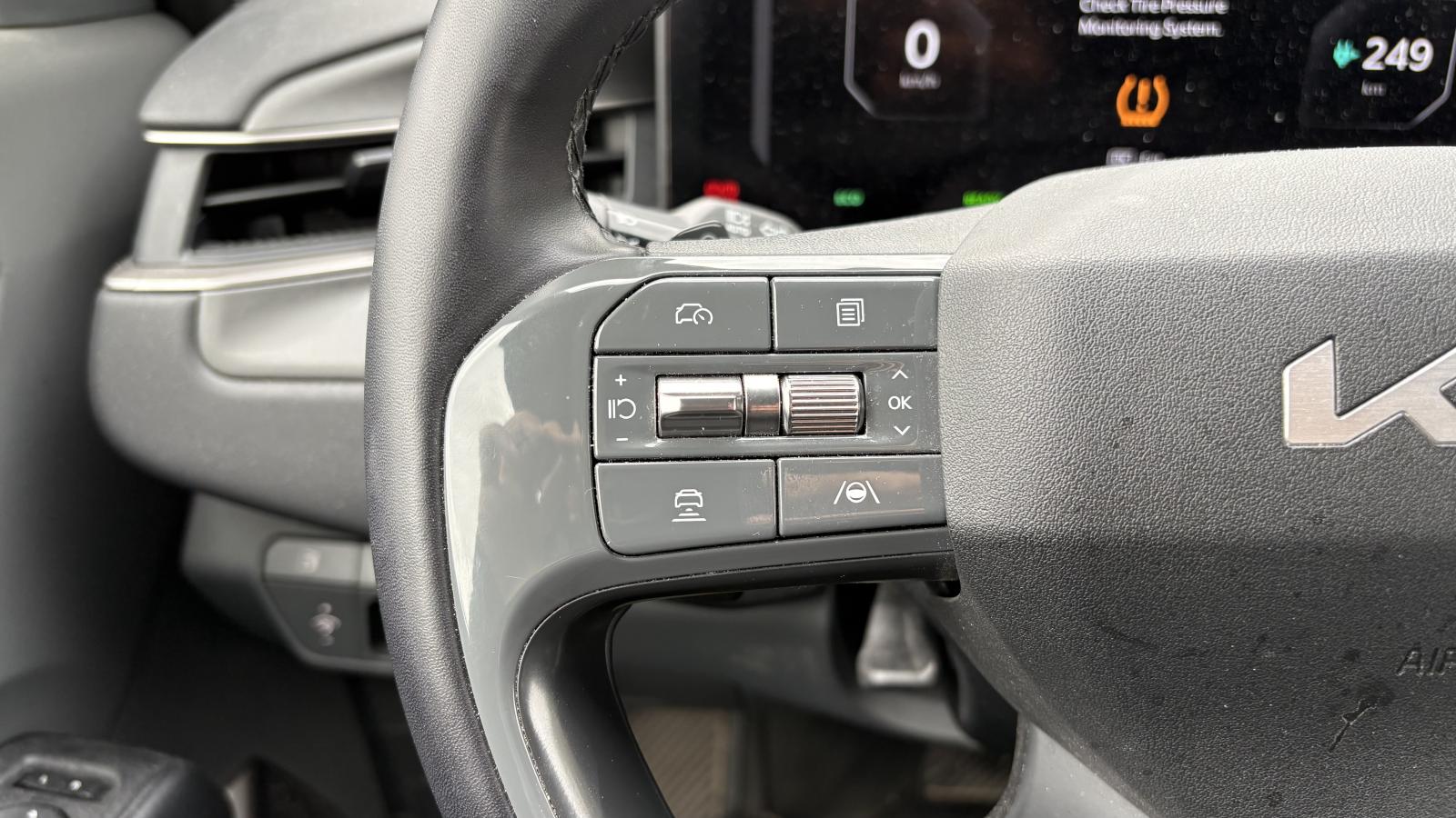 2024 Kia EV9 - Image 12