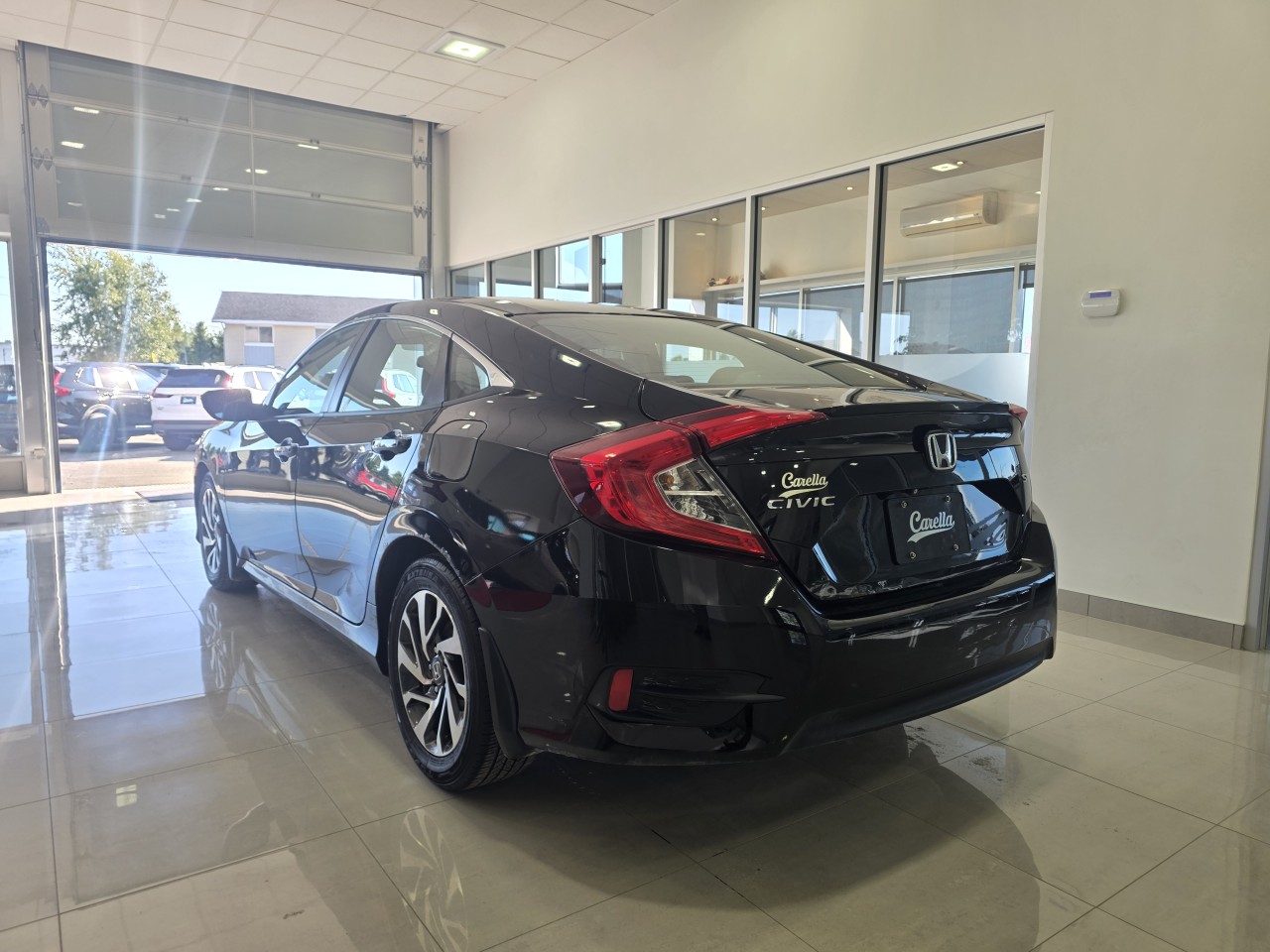 2018 Honda Civic - Image 5