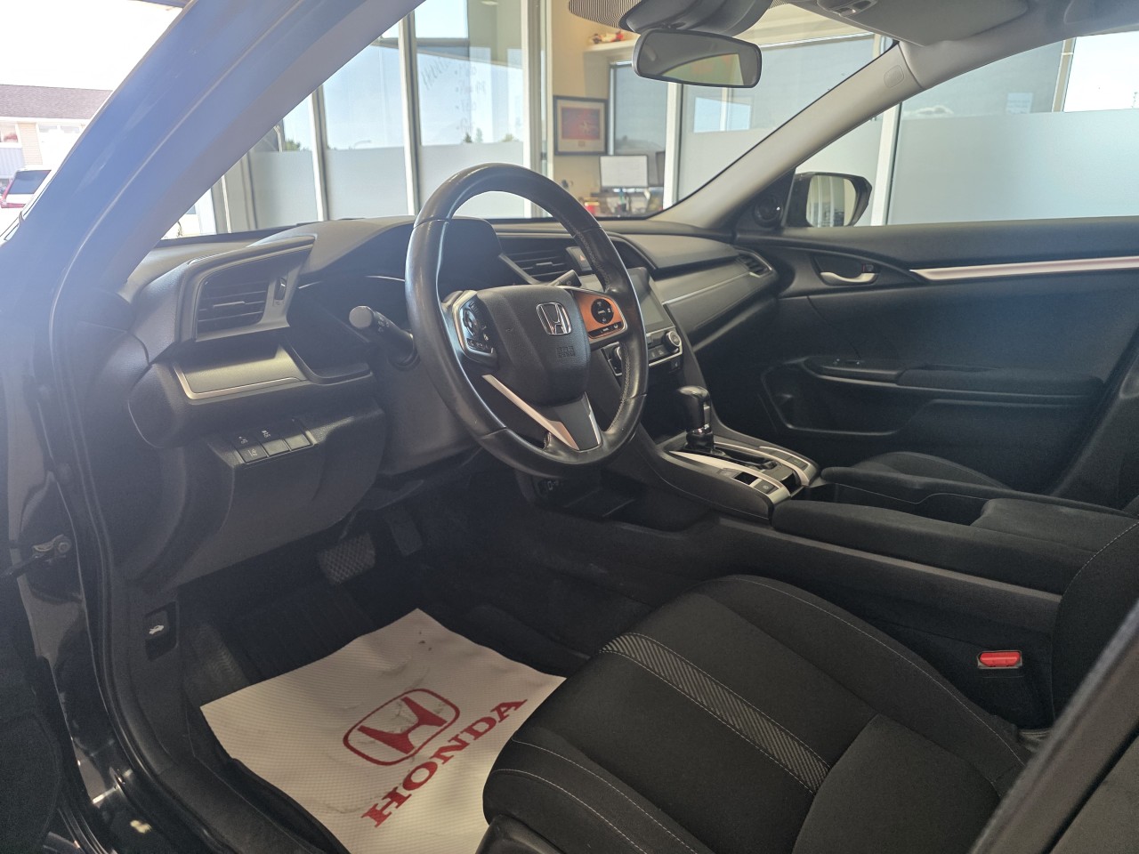 2018 Honda Civic - Image 11