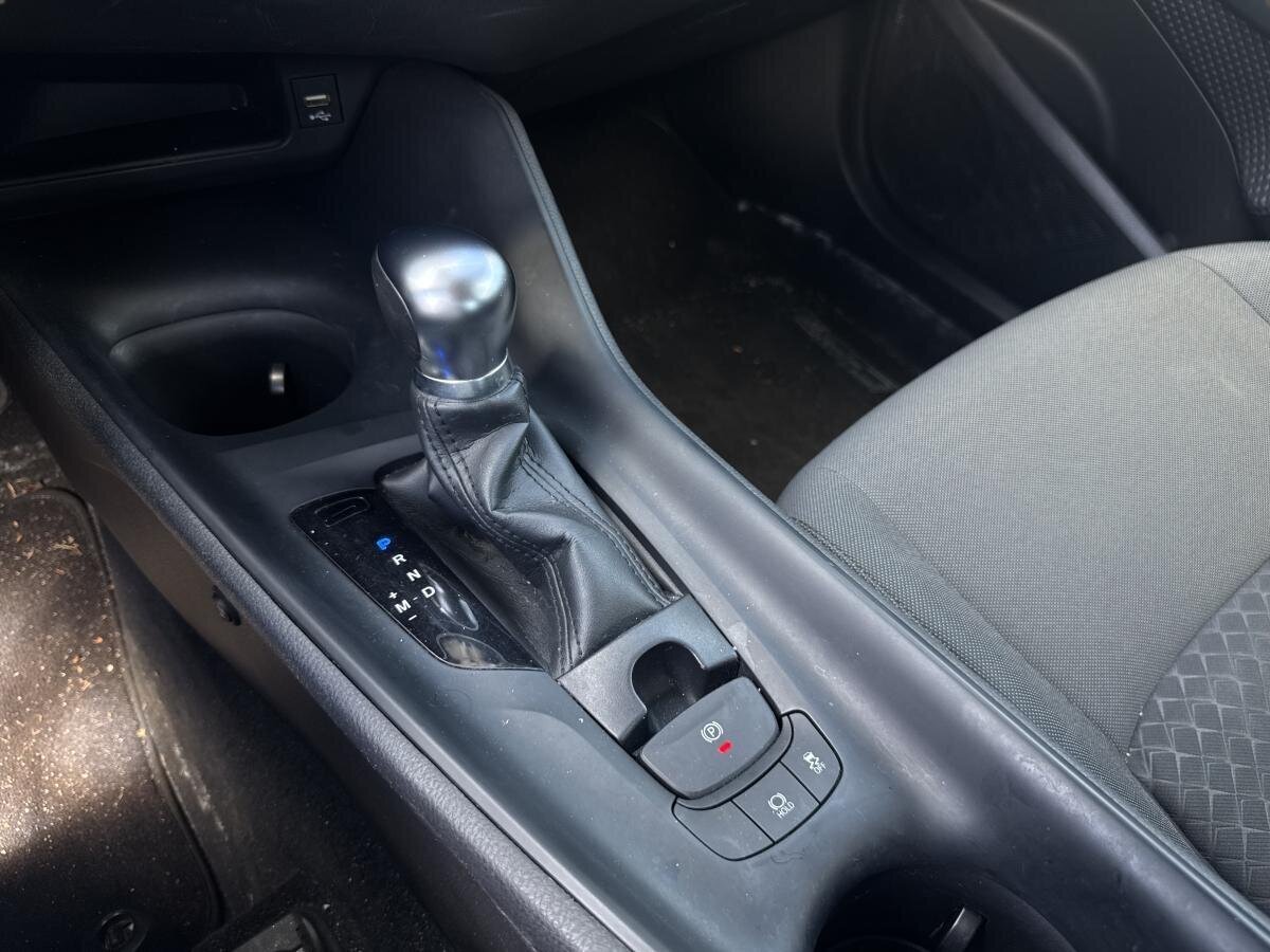 2021 Toyota C-HR - Image 16