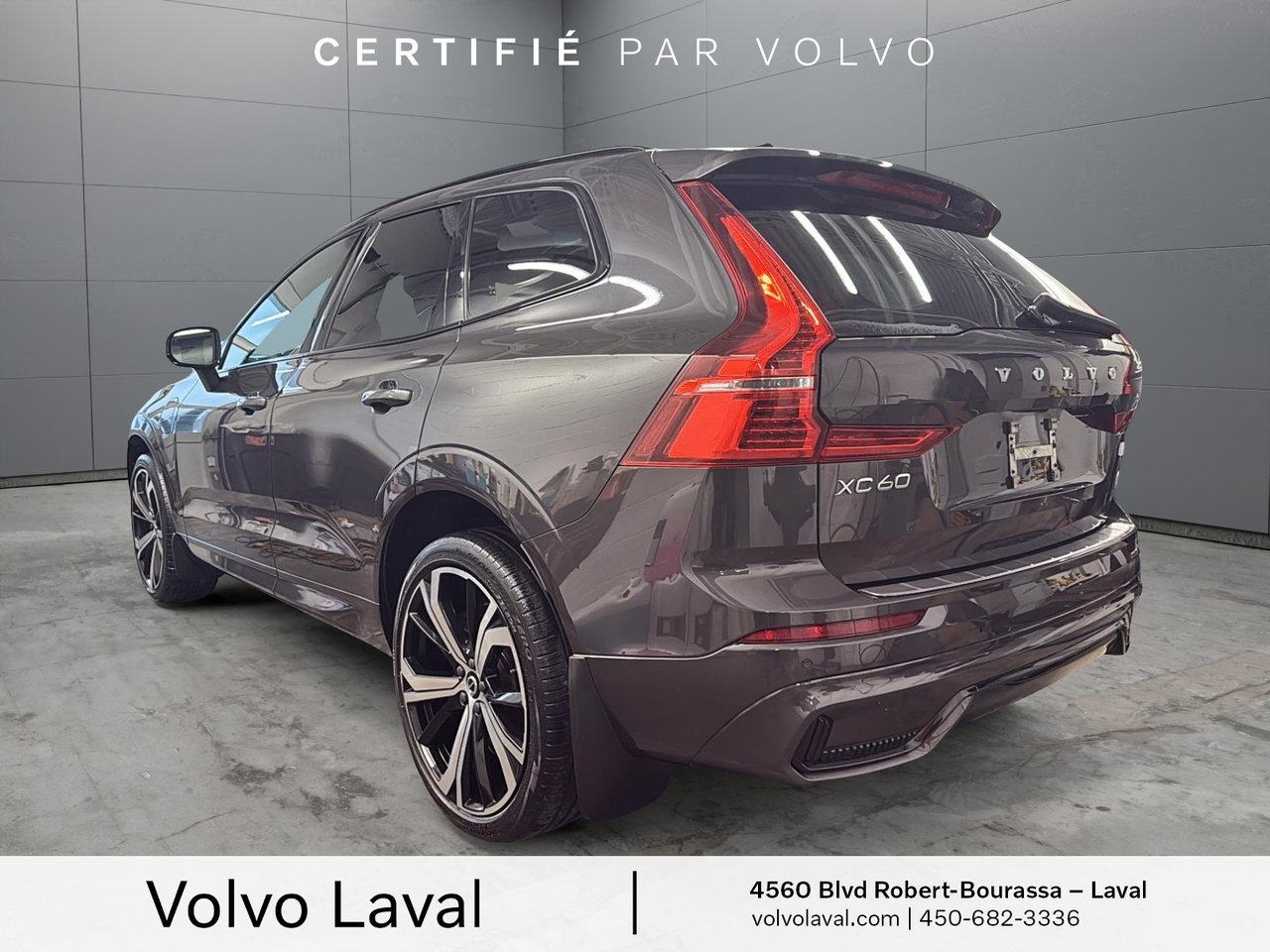 2022 Volvo XC60 Recharge - Image 3