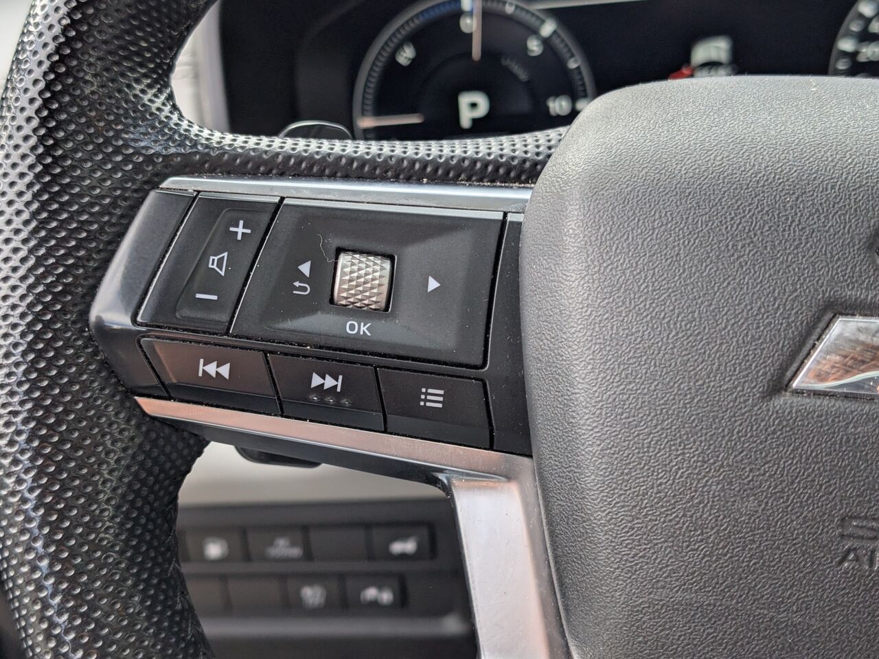 2023 Mitsubishi Outlander PHEV - Image 15