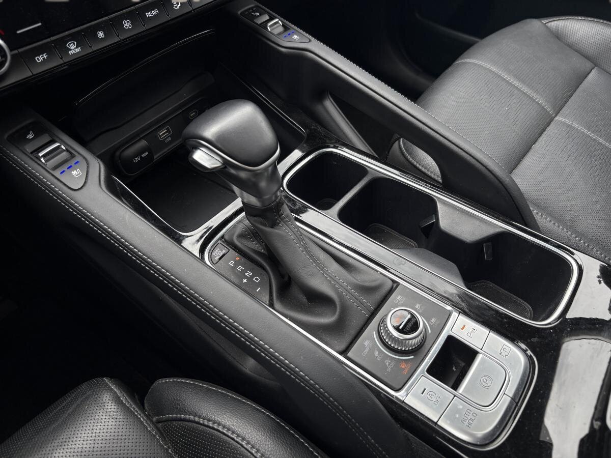 2023 Kia Telluride - Image 17