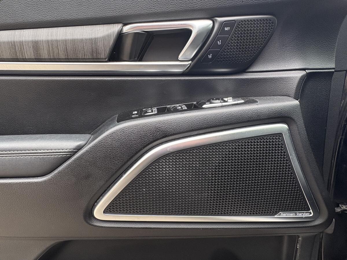 2023 Kia Telluride - Image 20