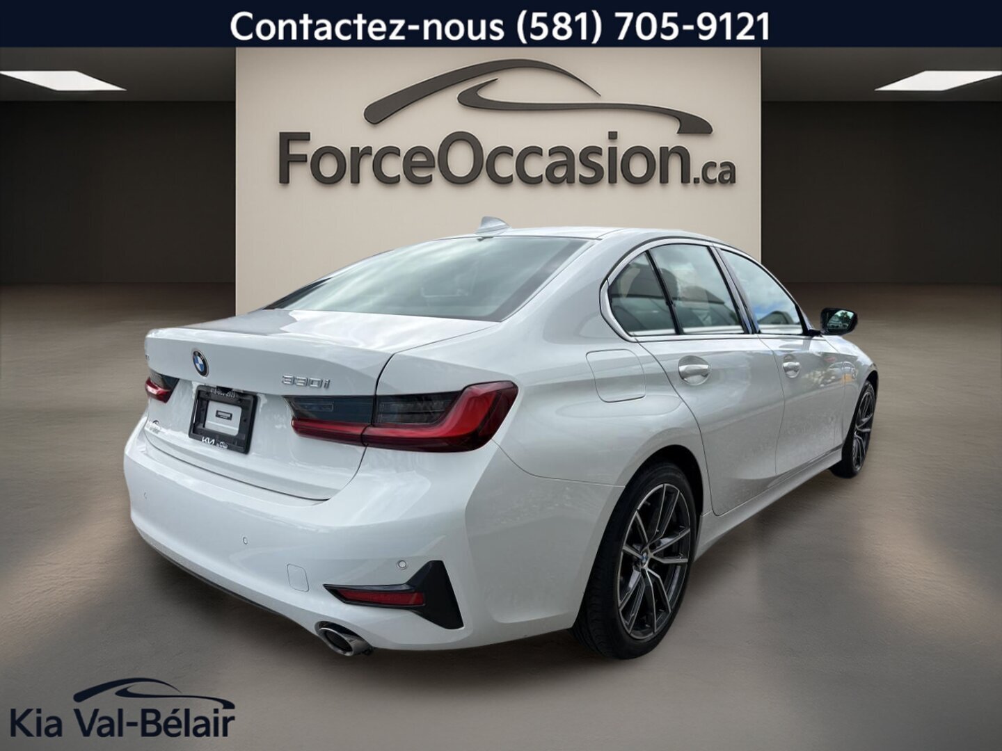 2022 BMW 330i - Image 11