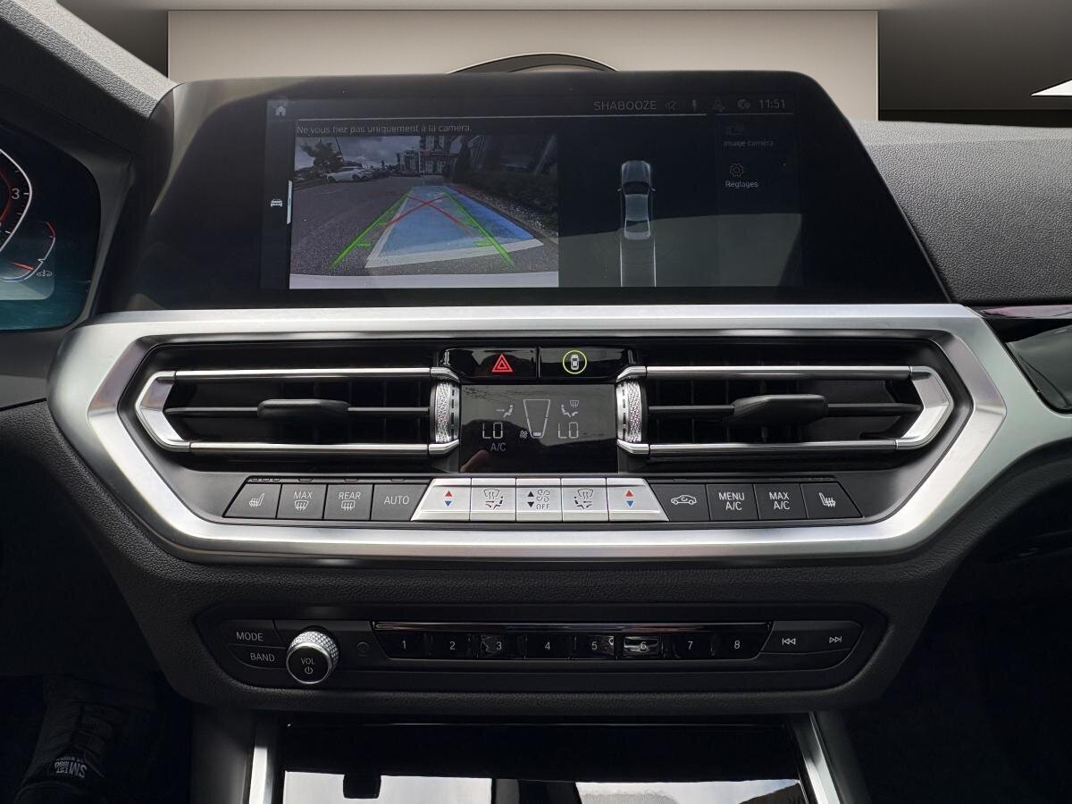 2022 BMW 330i - Image 17