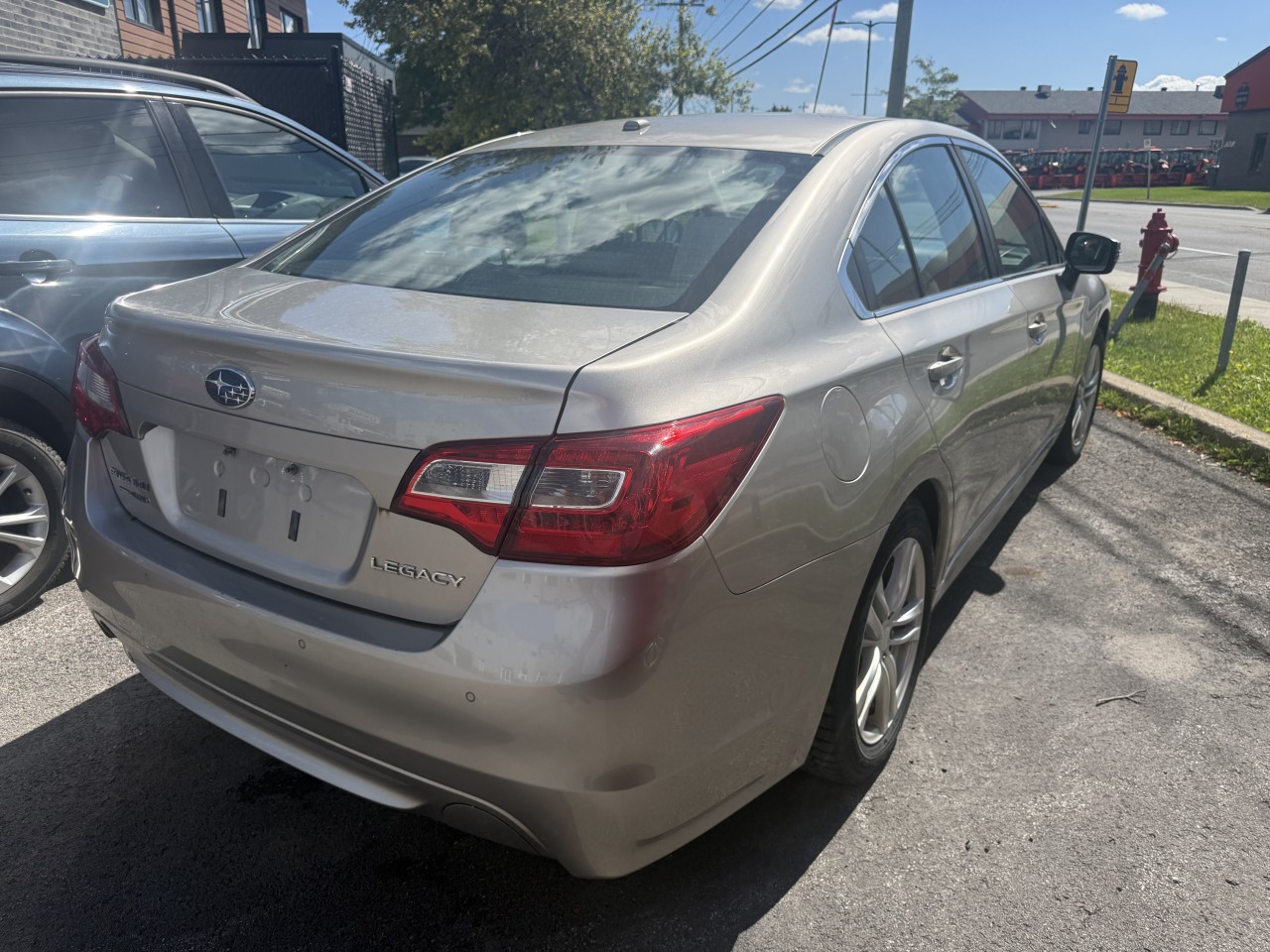 2017 Subaru Legacy - Image 4