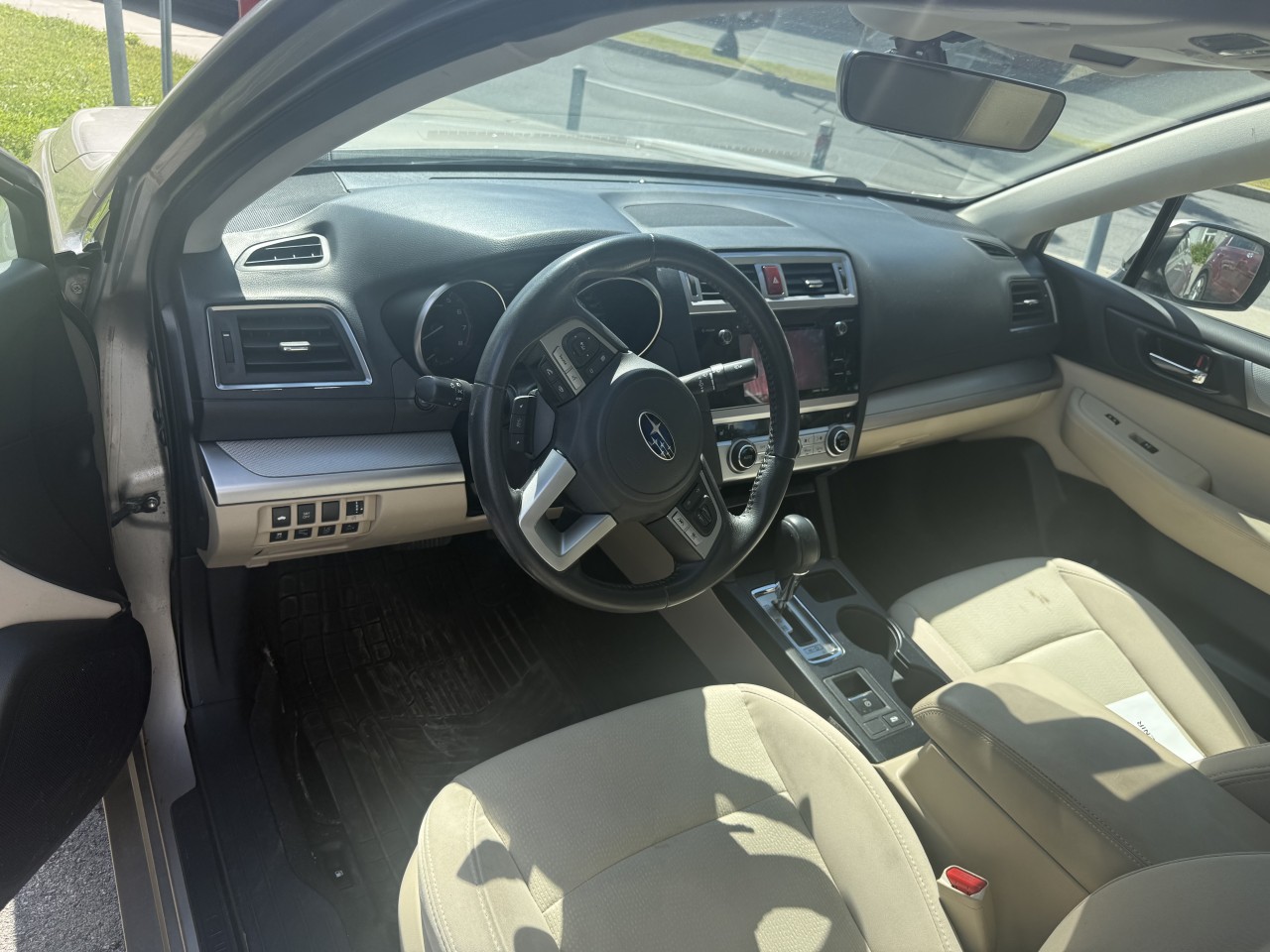 2017 Subaru Legacy - Image 12