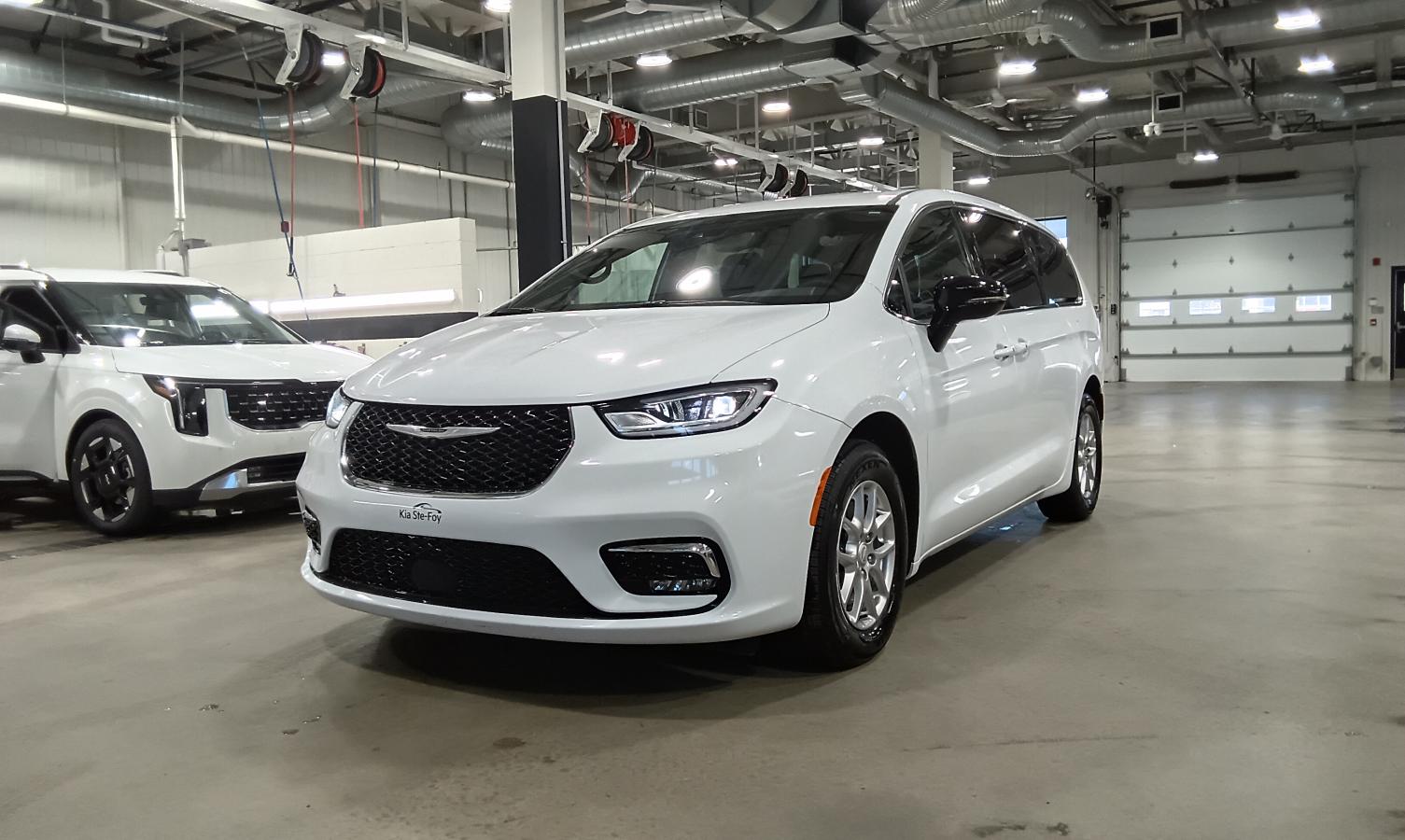 2025 Chrysler Pacifica