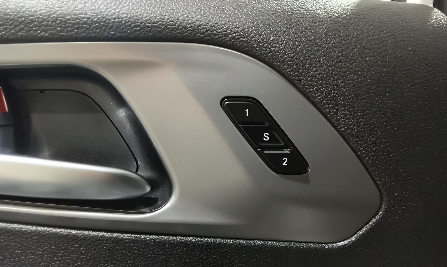 2025 Chrysler Pacifica - Image 20