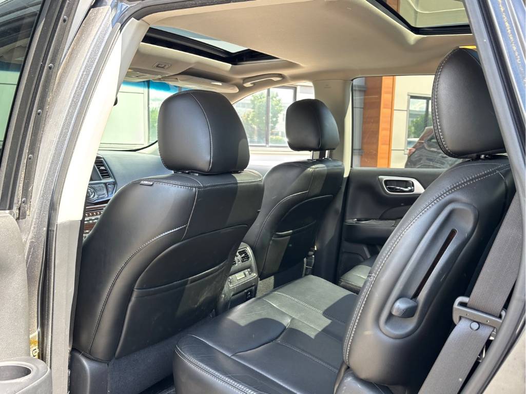 2014 Nissan Pathfinder - Image 11