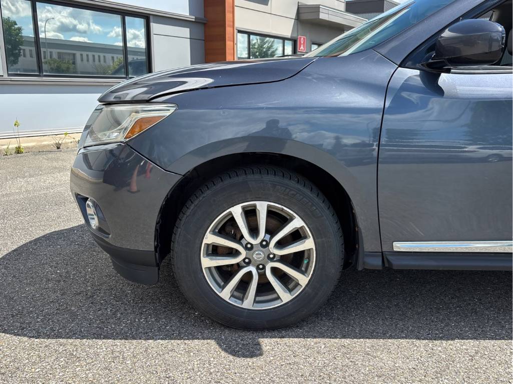 2014 Nissan Pathfinder - Image 12