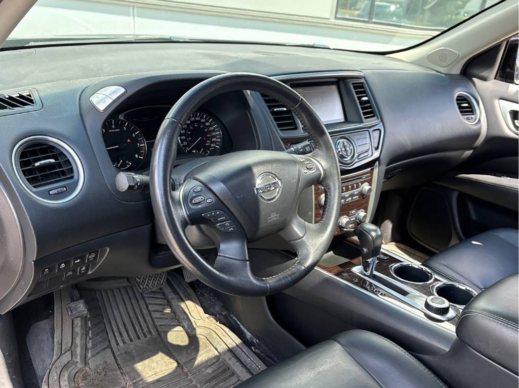 2014 Nissan Pathfinder - Image 13