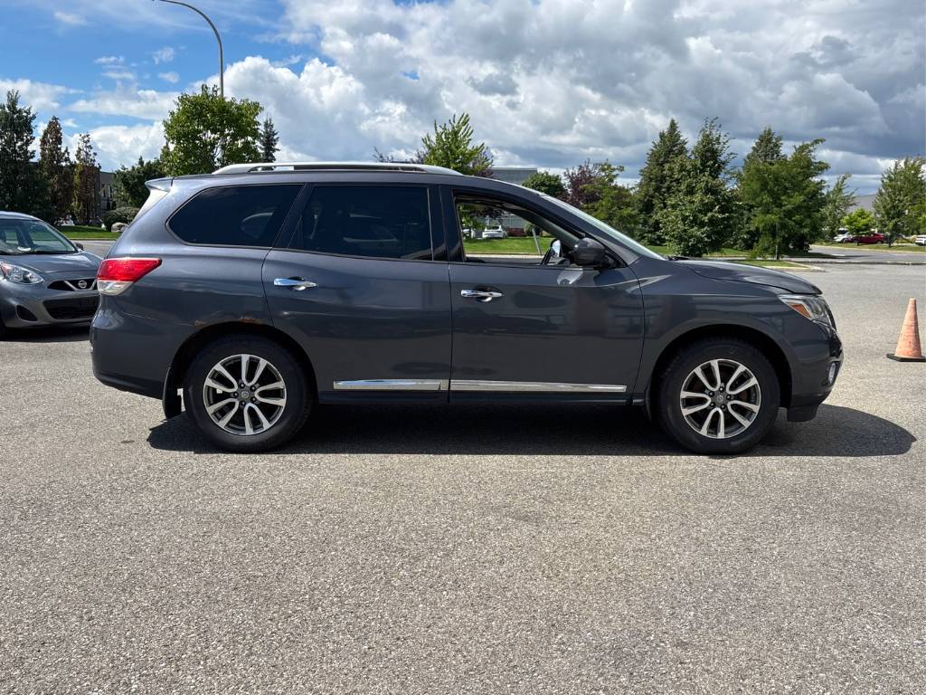 2014 Nissan Pathfinder - Image 25